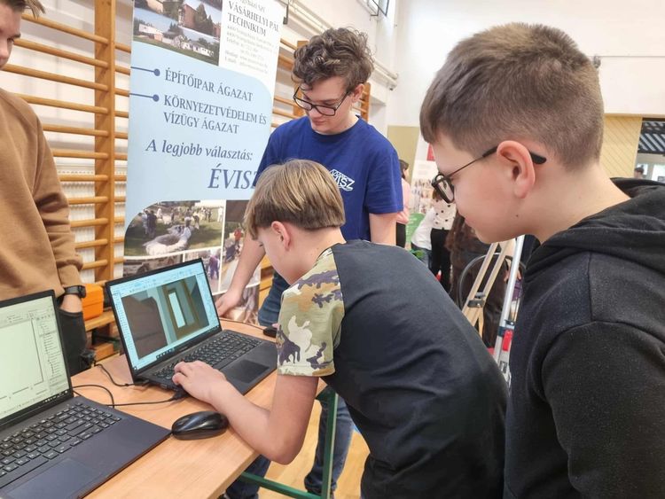 Pályaorientációs élménynap a Petőfi Sándor Általános Iskolában