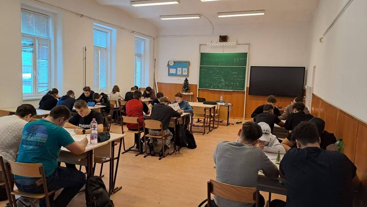 Új év, újra matek verseny!