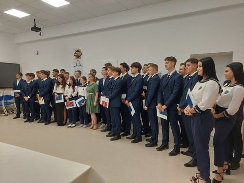 13.A osztályunk sikeres érettségi vizsgát tett