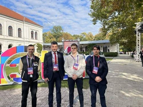 12. C osztályos tanulóink szakmai konferencián